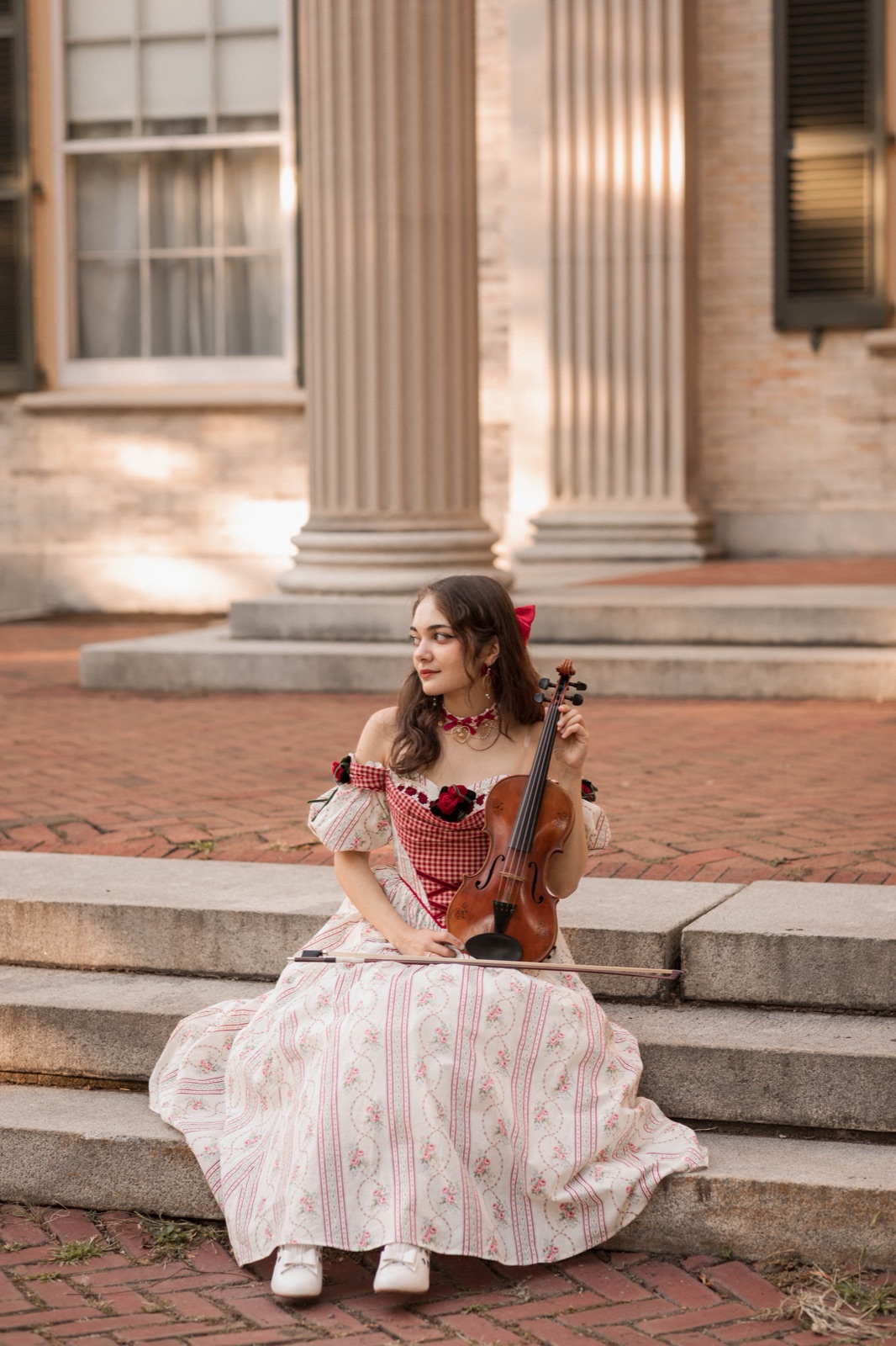 Nadia Maloney holding her violin
